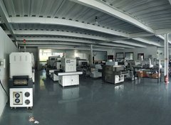 小黄鸭网站入口科技UV小黄鸭官网导航展示廳